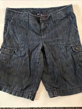 Y2K Tommy Hilfiger women’s washed Blue Denim Cargo Shorts